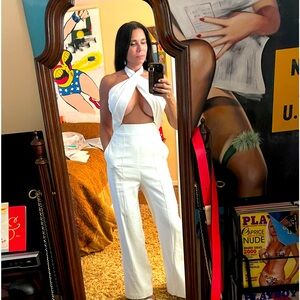 MILLY size 4 white pants suit . Gorgeous. never worn